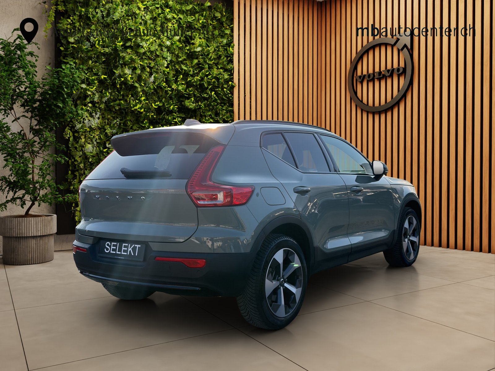VOLVO XC40 2.0 B4 MH Plus Dark, Mild-Hybrid Petrol/Electric, Second hand / Used, Automatic - 5