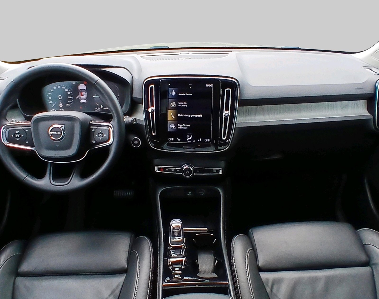VOLVO XC40 1.5 T4 PiH Inscription, Full-Hybrid Petrol/Electric, Second hand / Used, Automatic - 5