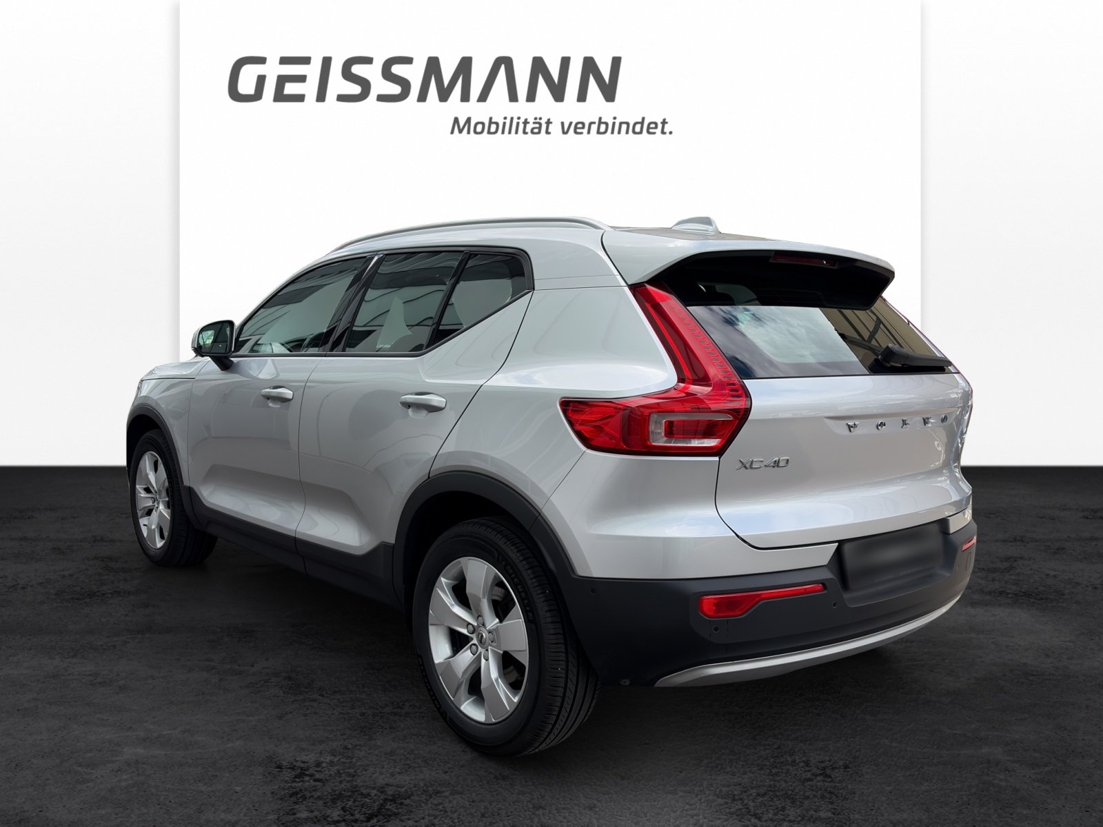 VOLVO XC40 2.0 D4 Momentum AWD, Diesel, Occasion / Gebraucht, Automatik - 5