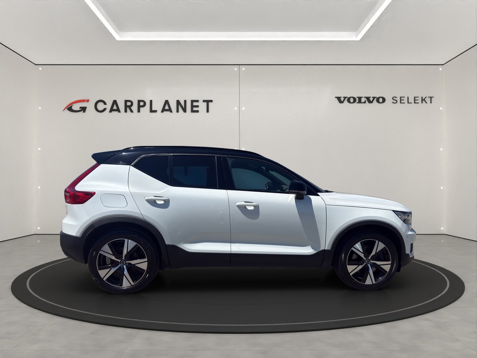 VOLVO XC40 1.5 T5 PiH R-Design, Plug-in-Hybrid Benzina/Elettrica, Occasioni / Usate, Automatico - 2