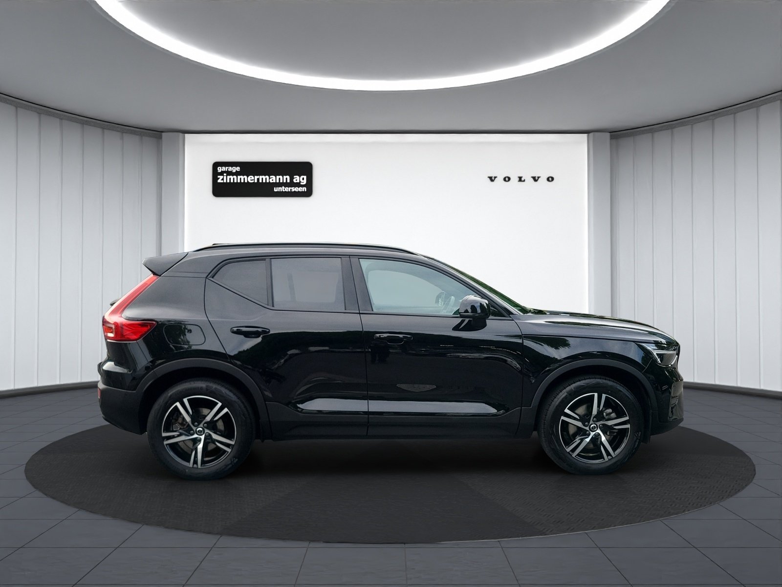 VOLVO XC40 2.0 B3 MH Plus Dark, Mild-Hybrid Petrol/Electric, Second hand / Used, Automatic - 5