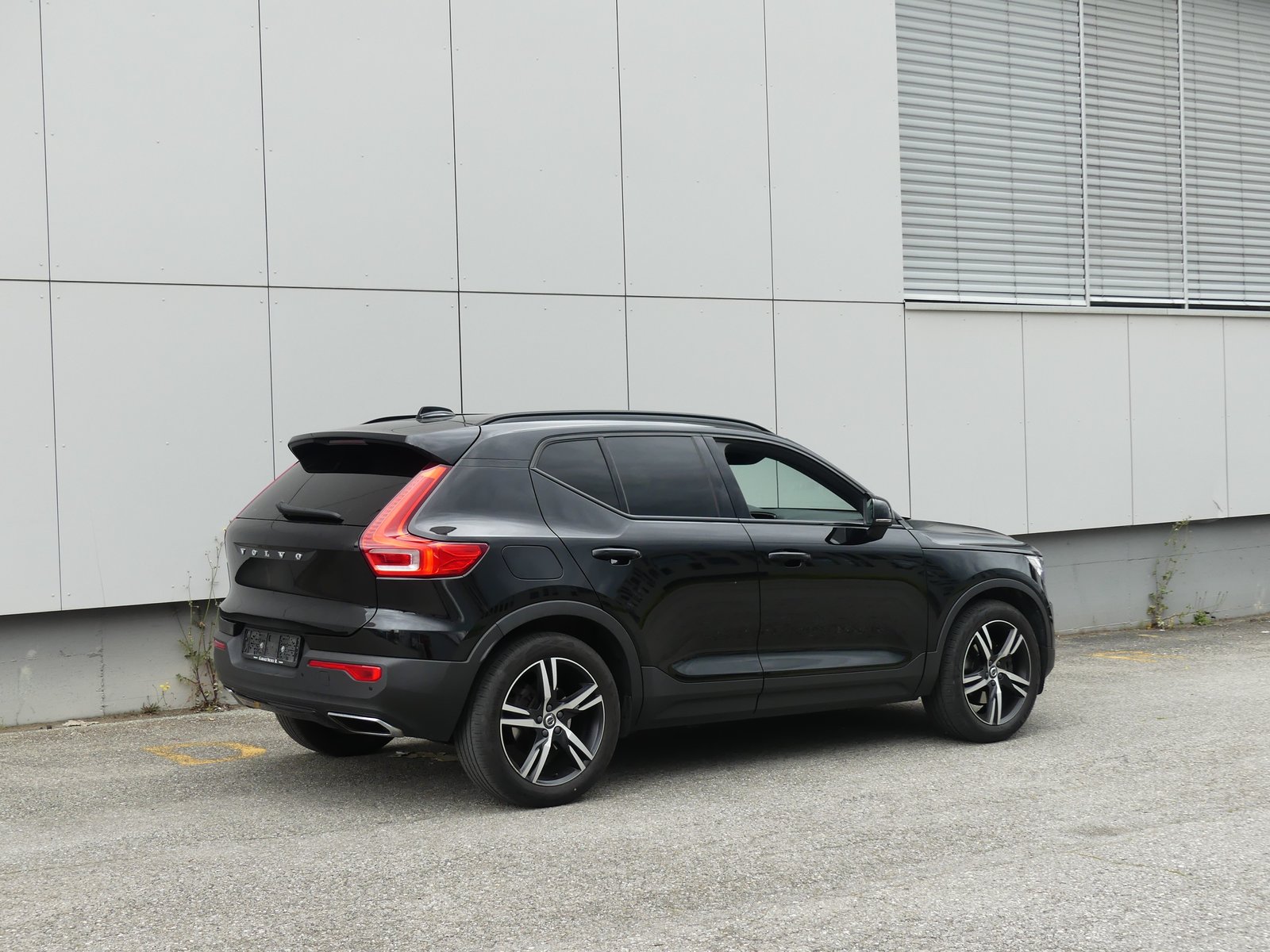 VOLVO XC40 D4 AWD R-Design, Diesel, Occasioni / Usate, Automatico - 3