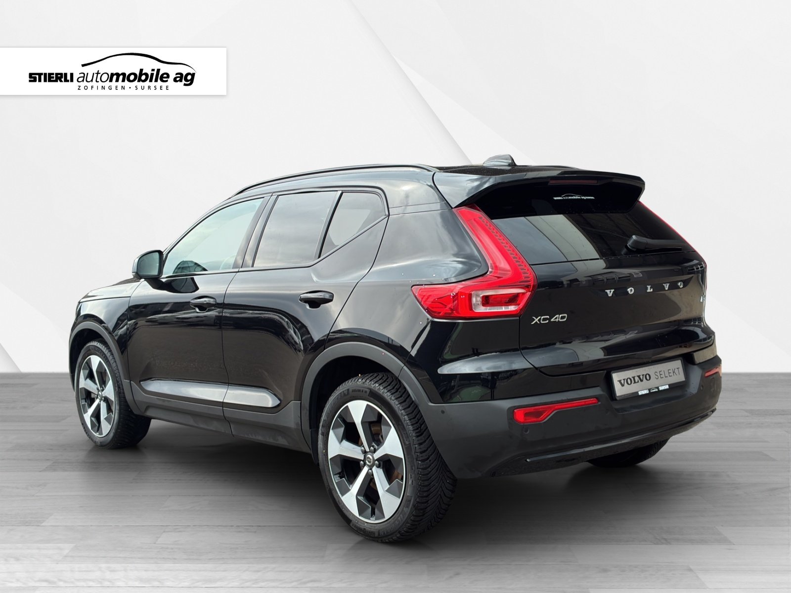 VOLVO XC40 2.0 B3 MH Plus Dark, Mild-Hybrid Benzin/Elektro, Occasion / Gebraucht, Automatik - 7