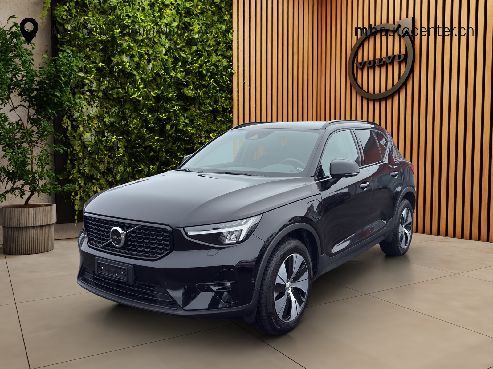 VOLVO XC40 1.5 T4 PiH Plus Dark