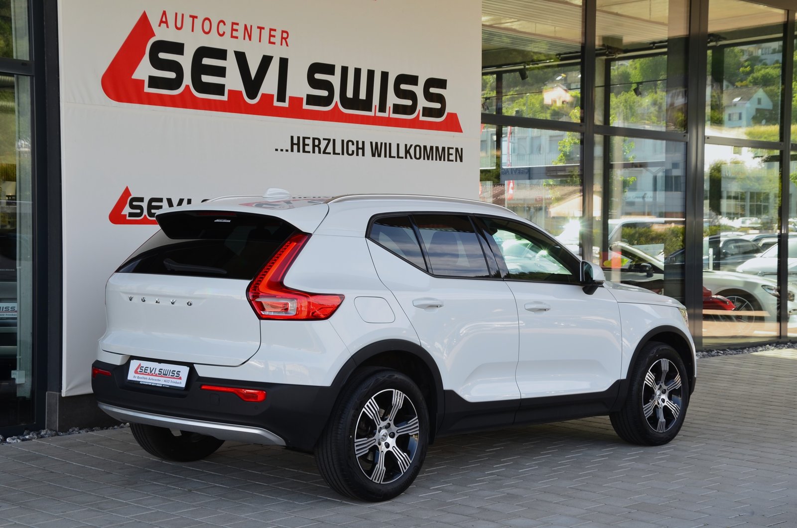 VOLVO XC40 T3 Momentum Geartronic*Ab MFK,1 Jahr oder 20'000k, Benzina, Occasioni / Usate, Automatico - 5
