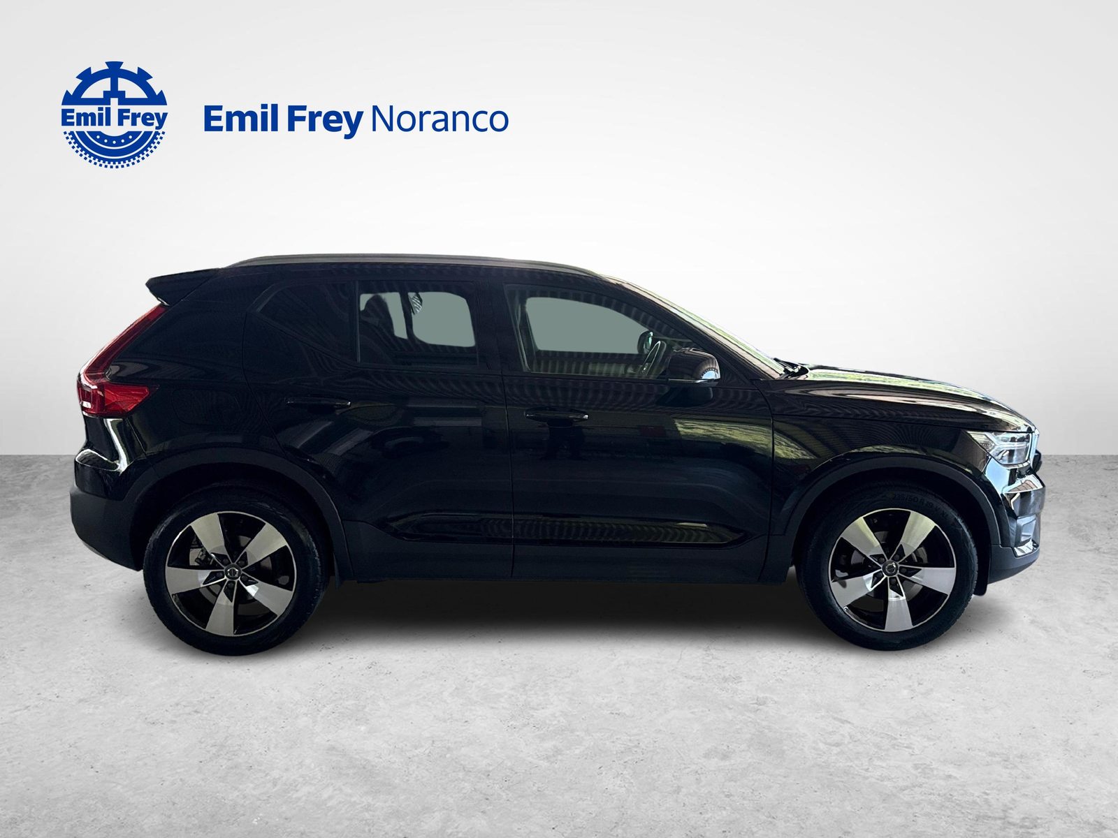 VOLVO XC40 1.5 T2 Momentum + Ruote invernali incluse, Benzina, Occasioni / Usate, Manuale - 6