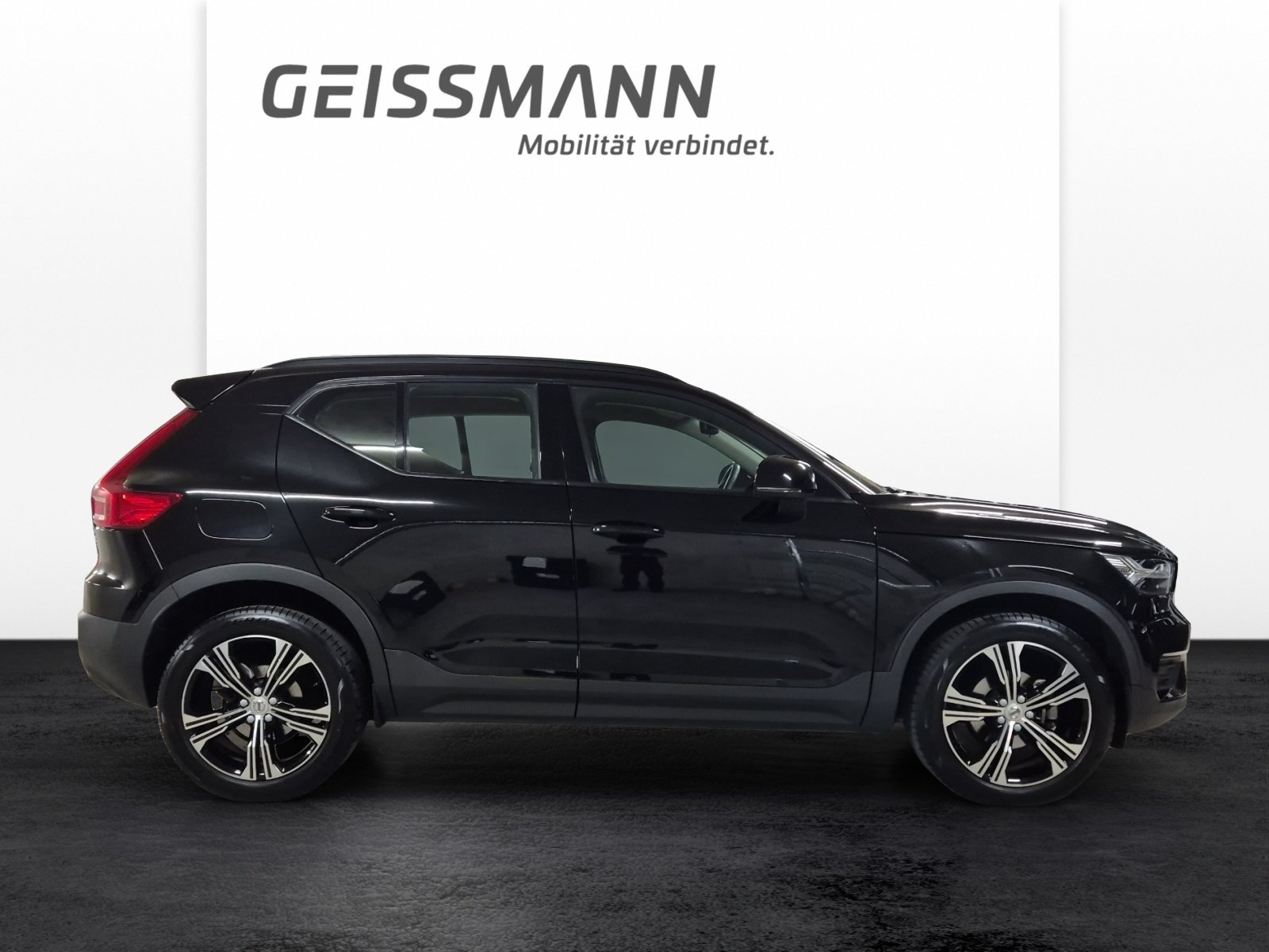 VOLVO XC40 1.5 T3 Momentum Light, Benzina, Occasioni / Usate, Automatico - 4