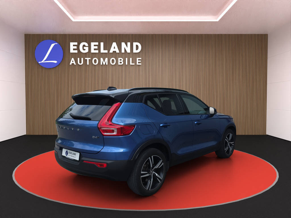 VOLVO XC40 2.0 B4 MH R-Design AWD, Hybride Léger Essence/Électricité, Occasion / Utilisé, Automatique - 4