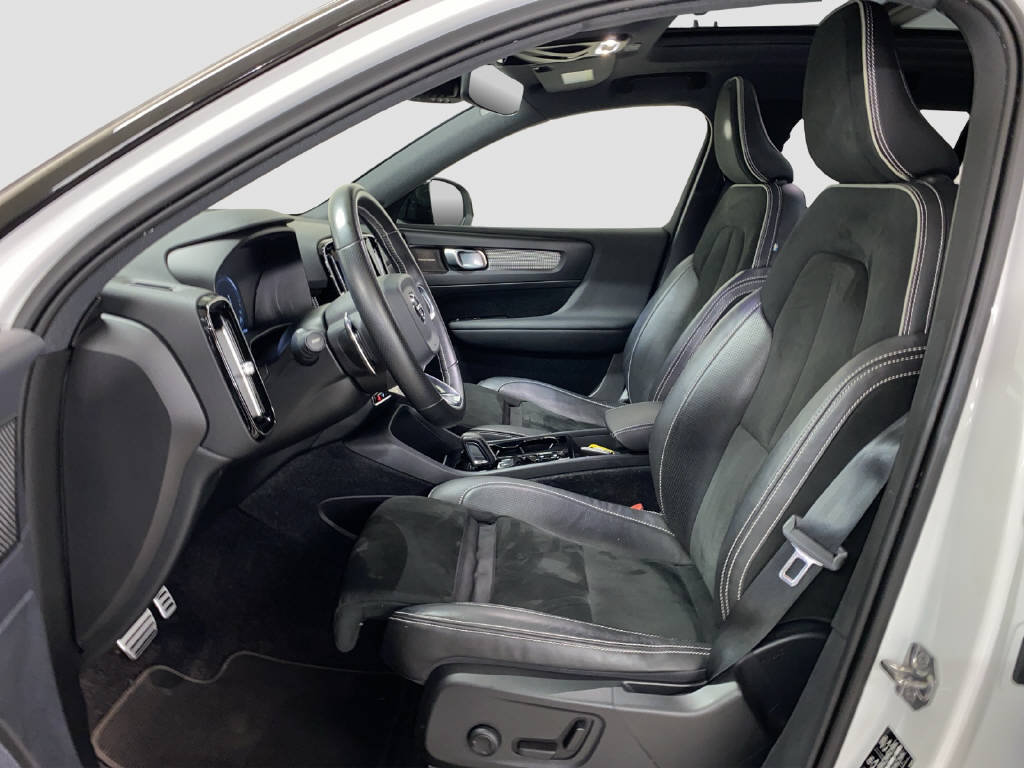 VOLVO XC40 1.5 T5 TE R-Design, Plug-in-Hybrid Petrol/Electric, Second hand / Used, Automatic - 6