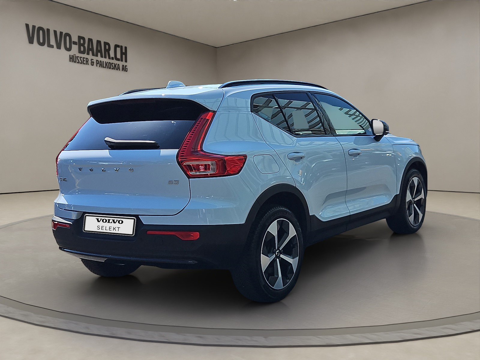 VOLVO XC40 2.0 B3 MH Plus Dark, Mild-Hybrid Petrol/Electric, Second hand / Used, Automatic - 5