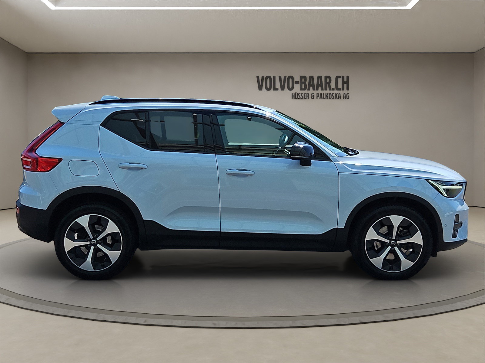 VOLVO XC40 2.0 B3 MH Plus Dark, Mild-Hybrid Petrol/Electric, Second hand / Used, Automatic - 6