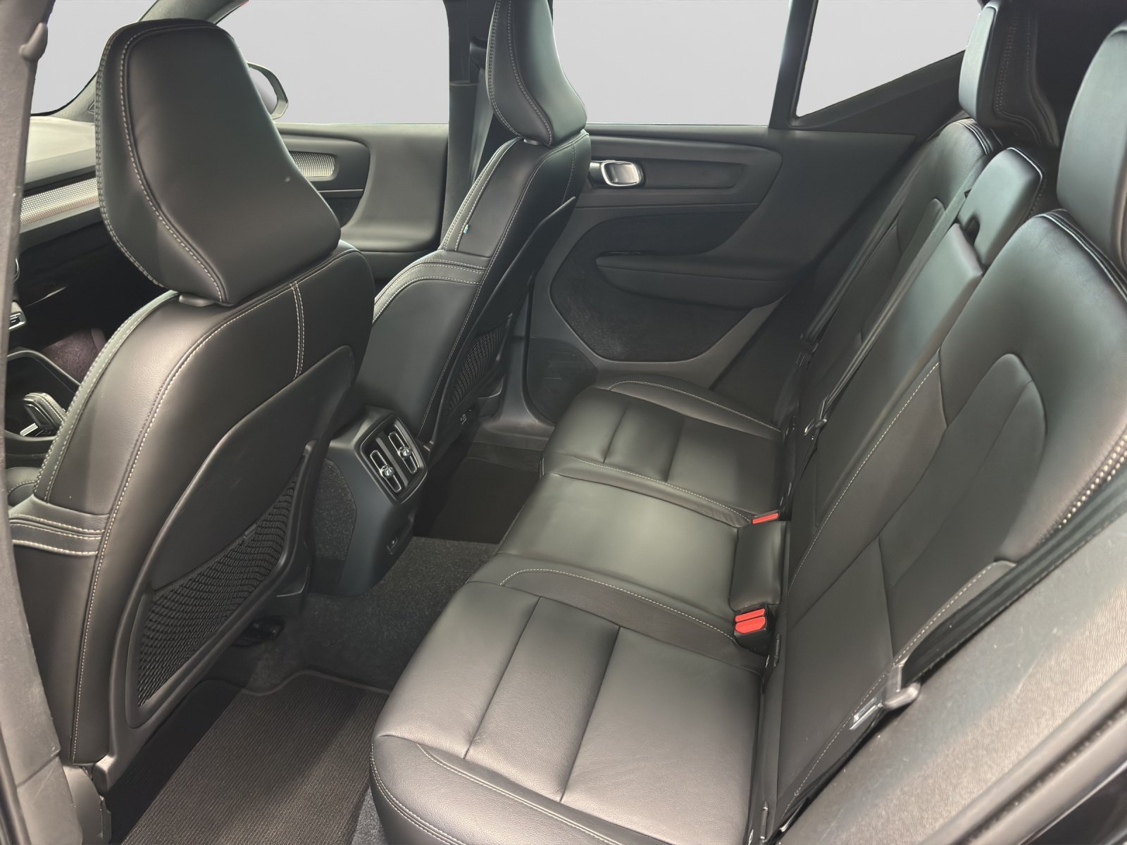 VOLVO XC40 P8 Twin R-Design AWD, Elettrica, Occasioni / Usate, Automatico - 5