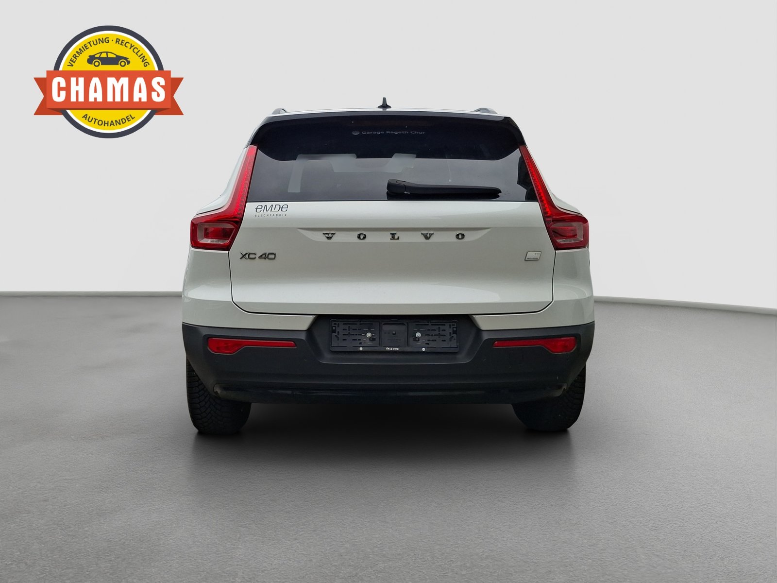 VOLVO XC40 T5 TwE R-Design DCT, Plug-in-Hybrid Petrol/Electric, Second hand / Used, Automatic - 3
