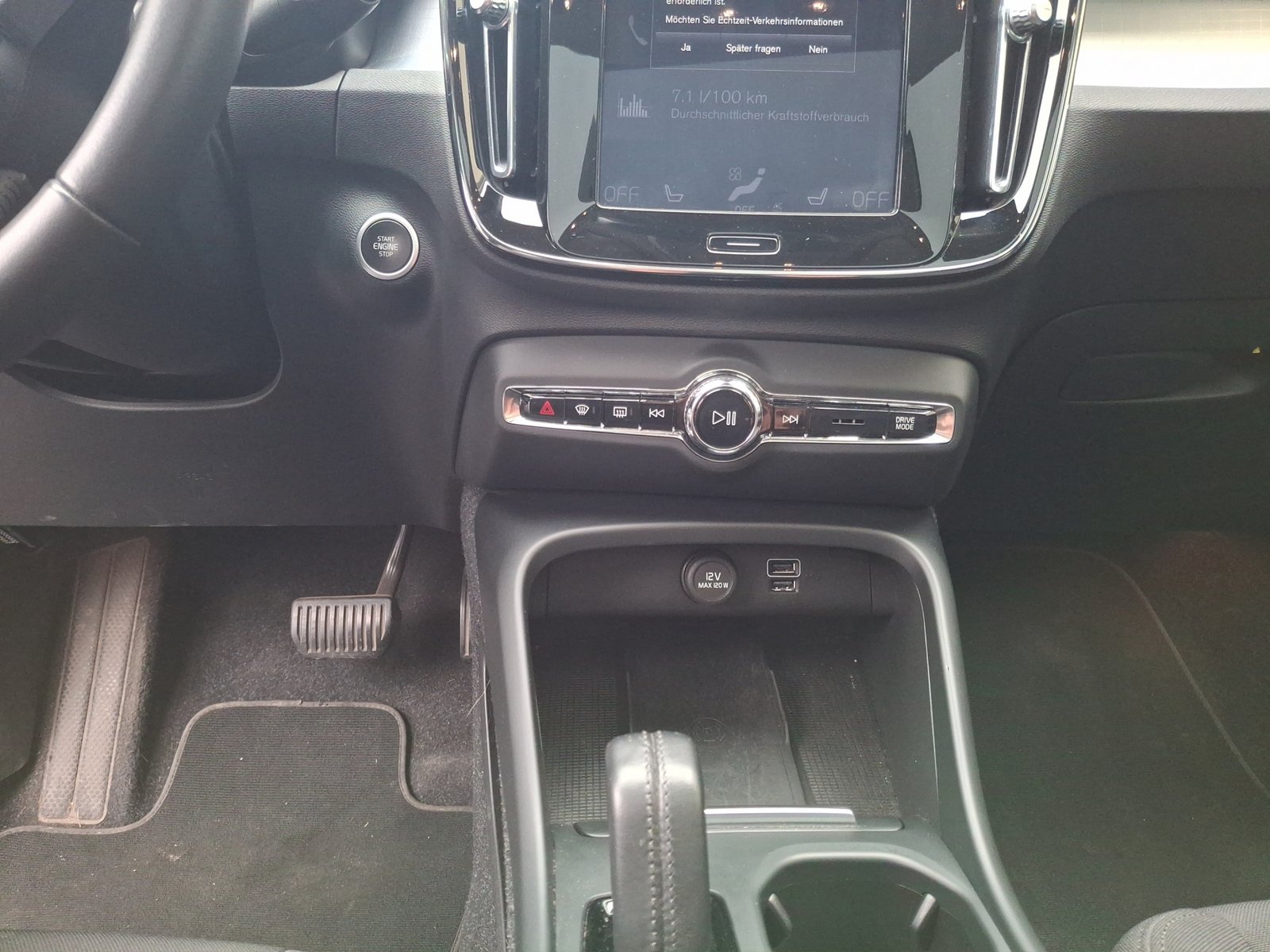 VOLVO XC40 T5 TwE R-Design DCT, Plug-in-Hybrid Petrol/Electric, Second hand / Used, Automatic - 7
