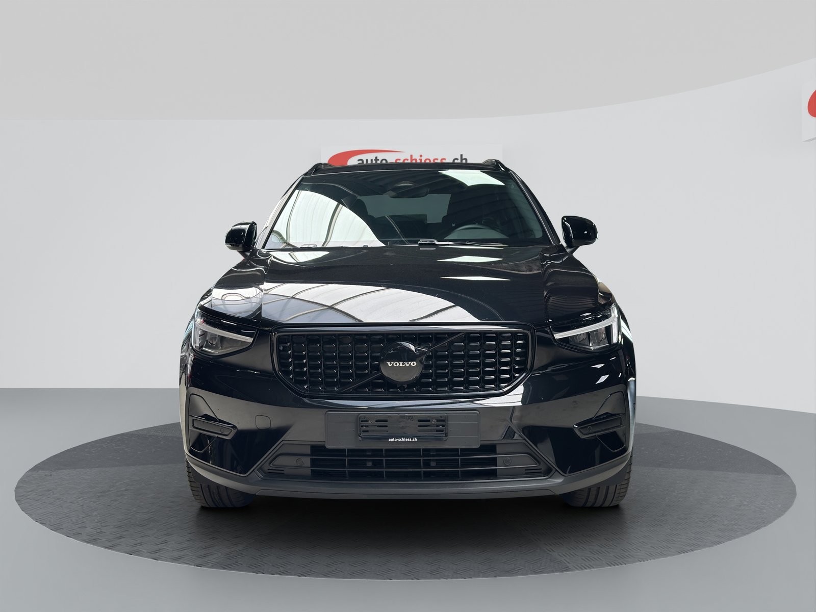 VOLVO XC40 B3 Benzin Mild Hybrid Plus Black Edition, Hybride Léger Essence/Électricité, Occasion / Utilisé, Automatique - 2
