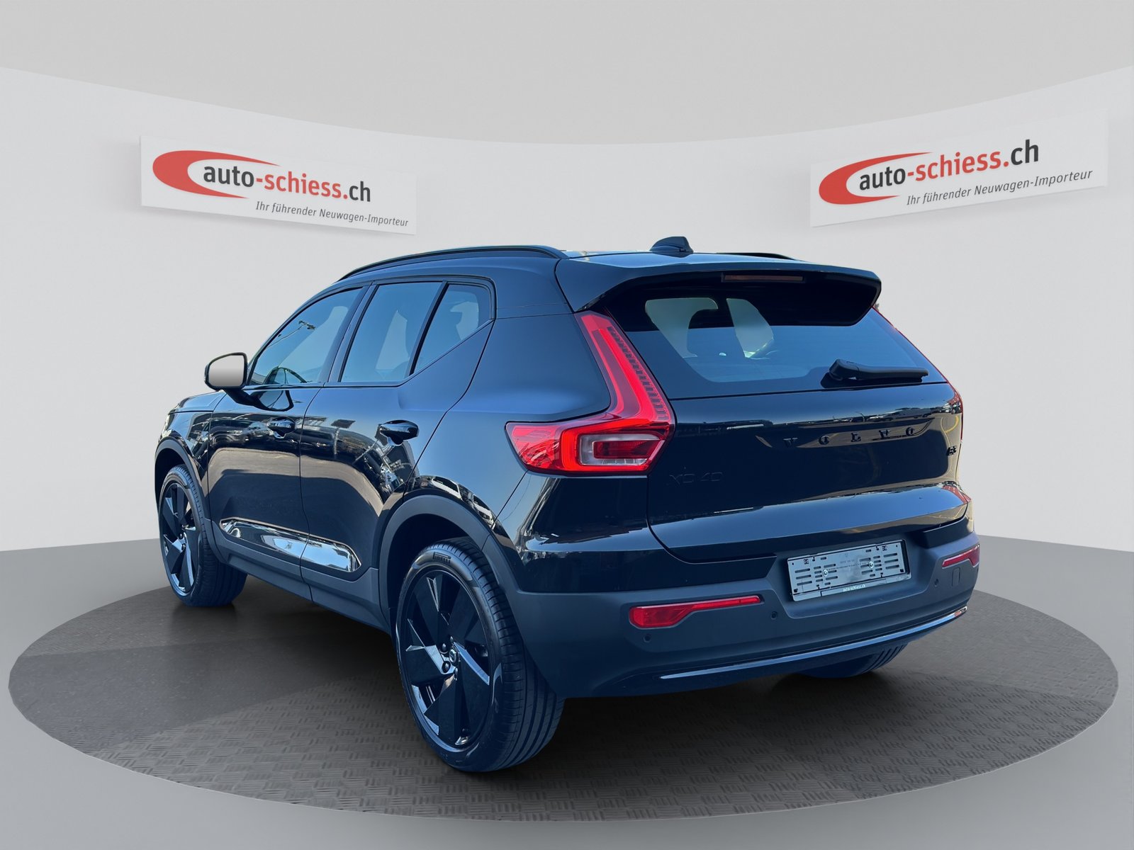 VOLVO XC40 B3 Benzin Mild Hybrid Plus Black Edition, Hybride Léger Essence/Électricité, Occasion / Utilisé, Automatique - 3