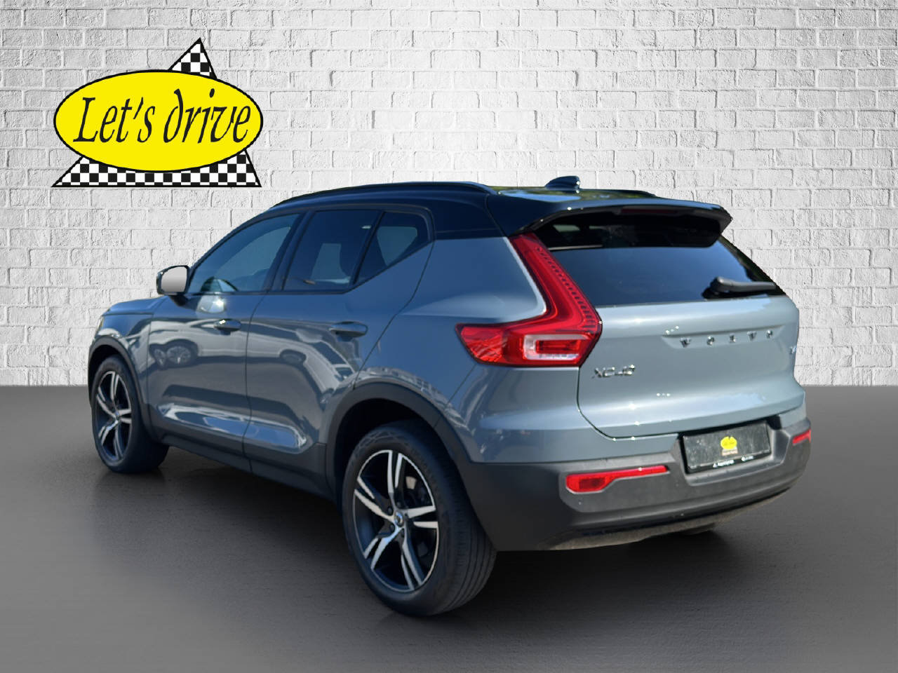 VOLVO XC40 2.0 B4 MH R-Design AWD, Hybride Léger Essence/Électricité, Occasion / Utilisé, Automatique - 4
