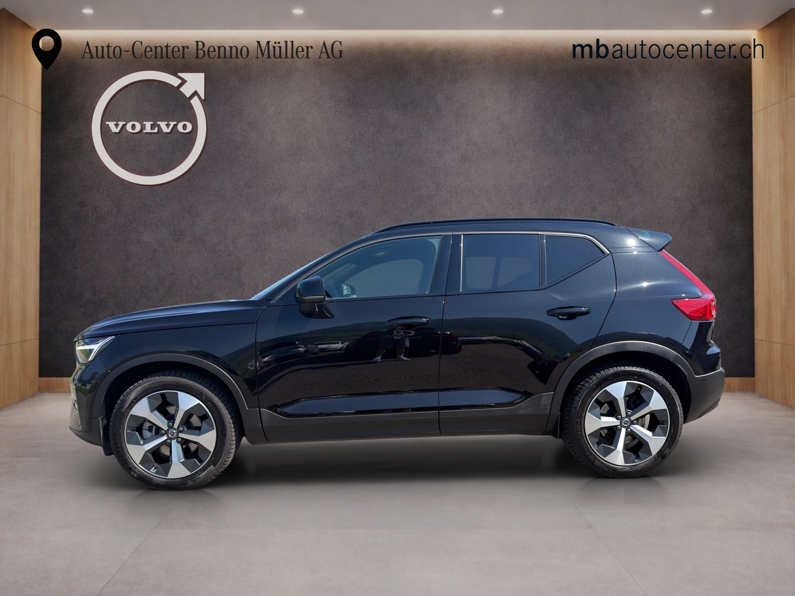 VOLVO XC40 2.0 B4 MH Plus Dark, Mild-Hybrid Petrol/Electric, Second hand / Used, Automatic - 2