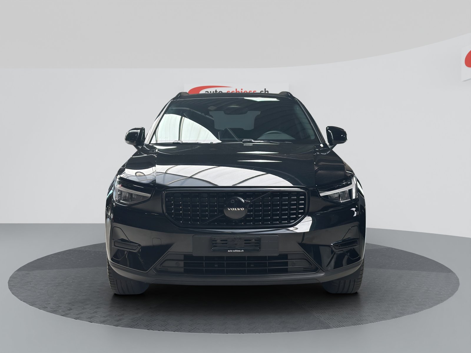 VOLVO XC40 B3 Benzin Mild Hybrid Plus Black Edition, Mild-Hybrid Benzin/Elektro, Occasion / Gebraucht, Automatik - 2