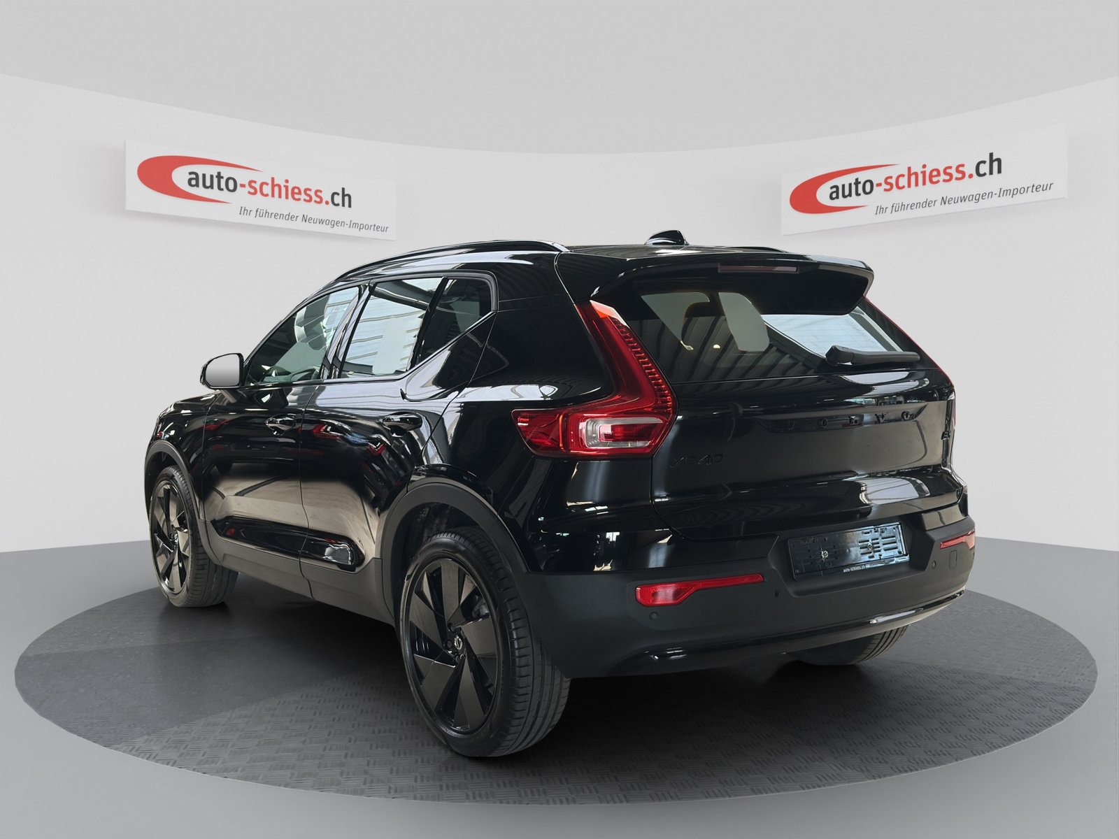 VOLVO XC40 B3 Benzin Mild Hybrid Plus Black Edition, Mild-Hybrid Benzin/Elektro, Occasion / Gebraucht, Automatik - 3