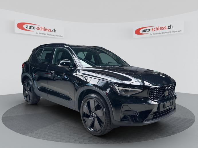 VOLVO XC40 B3 Benzin Mild Hybrid Plus Black Edition, Mild-Hybrid Benzin/Elektro, Occasion / Gebraucht, Automatik