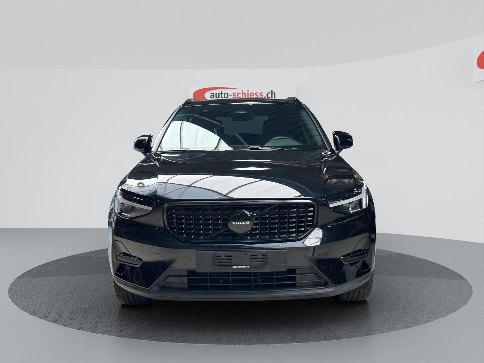 VOLVO XC40 B3 Benzin Mild Hybrid Plus Black Edition, Mild-Hybrid Benzin/Elektro, Occasion / Gebraucht, Automatik - 2