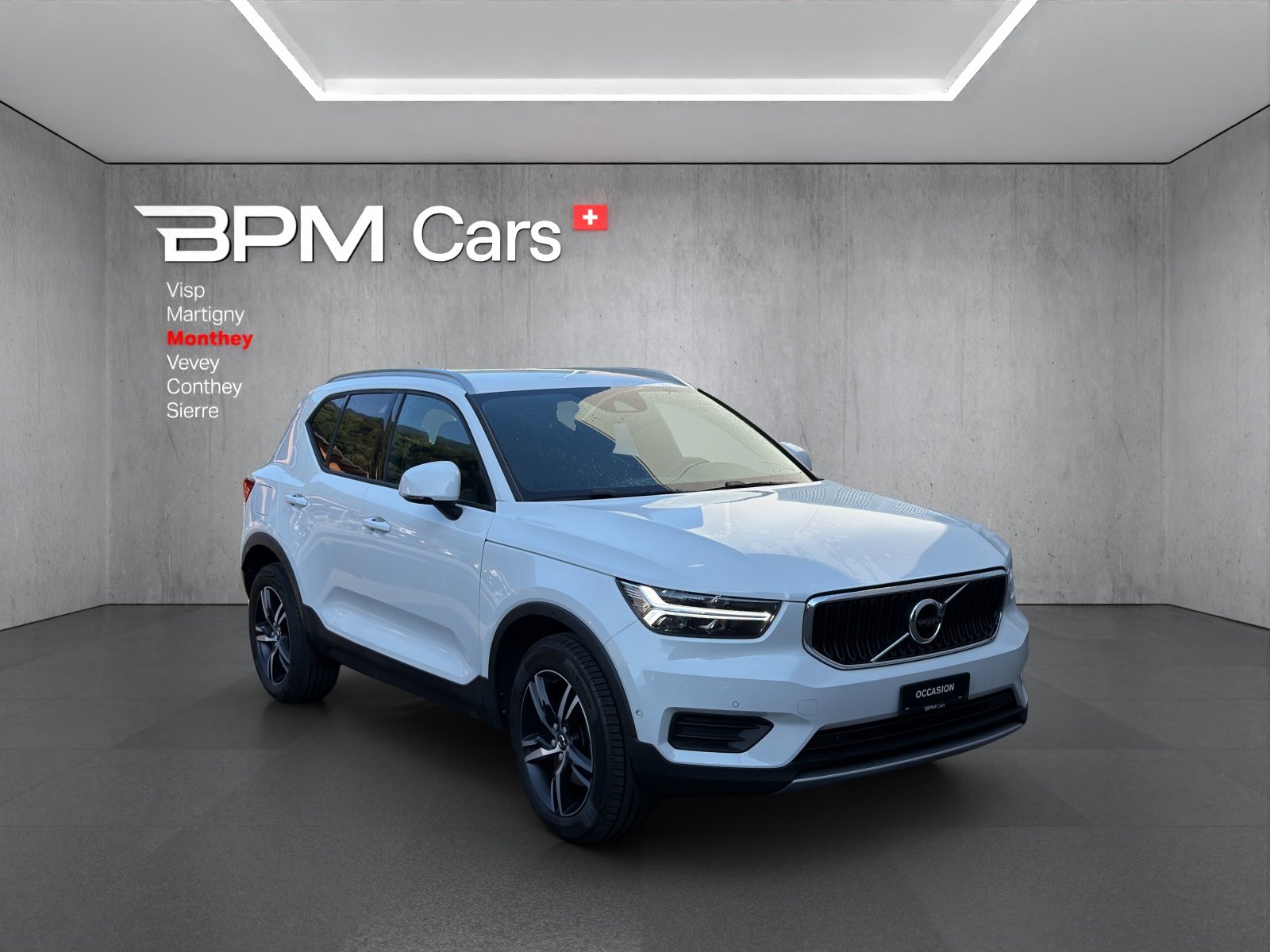 VOLVO XC40 D4 AWD Momentum Geartronic, Diesel, Occasion / Gebraucht, Automatik - 3