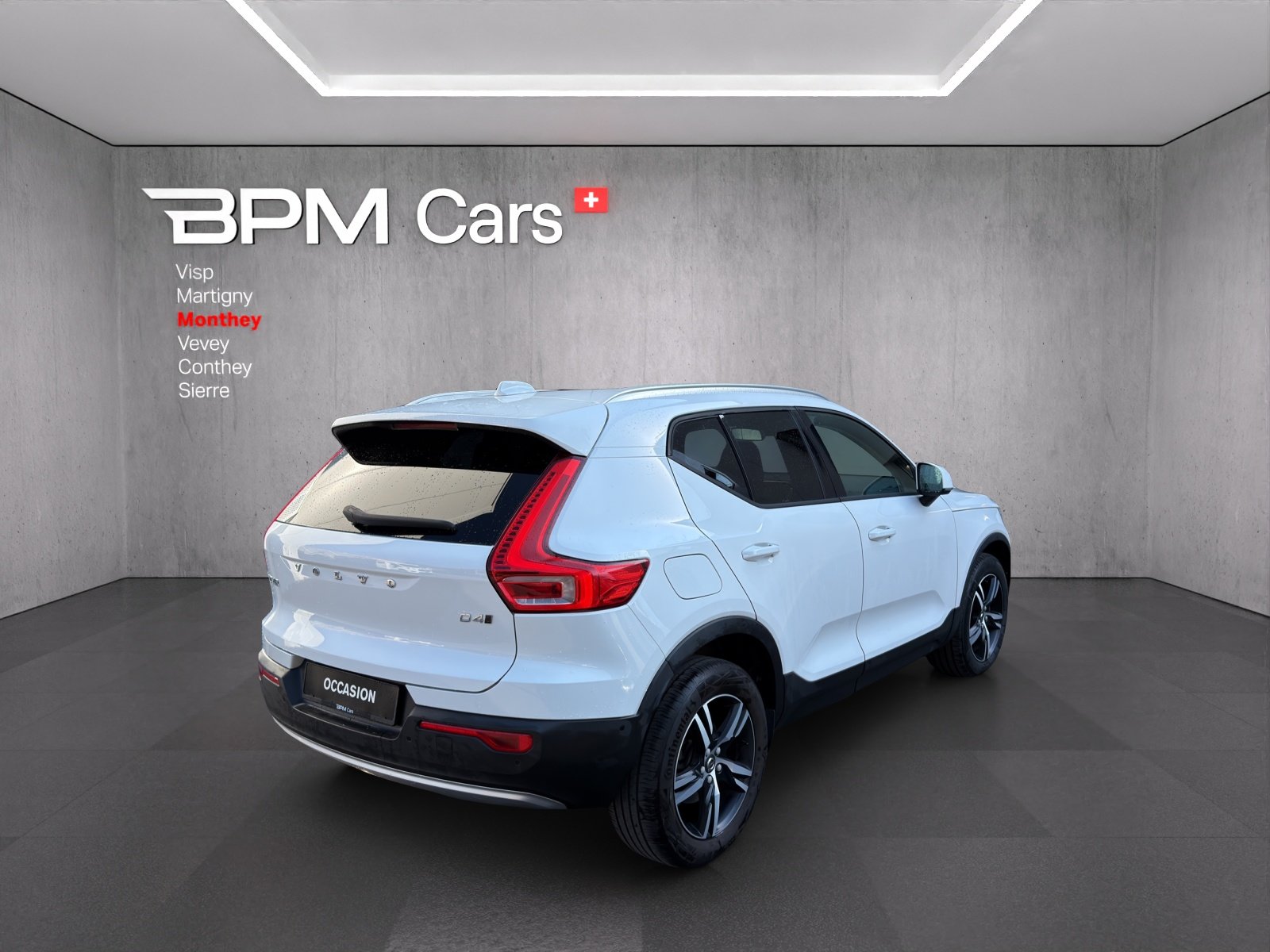 VOLVO XC40 D4 AWD Momentum Geartronic, Diesel, Occasion / Gebraucht, Automatik - 4