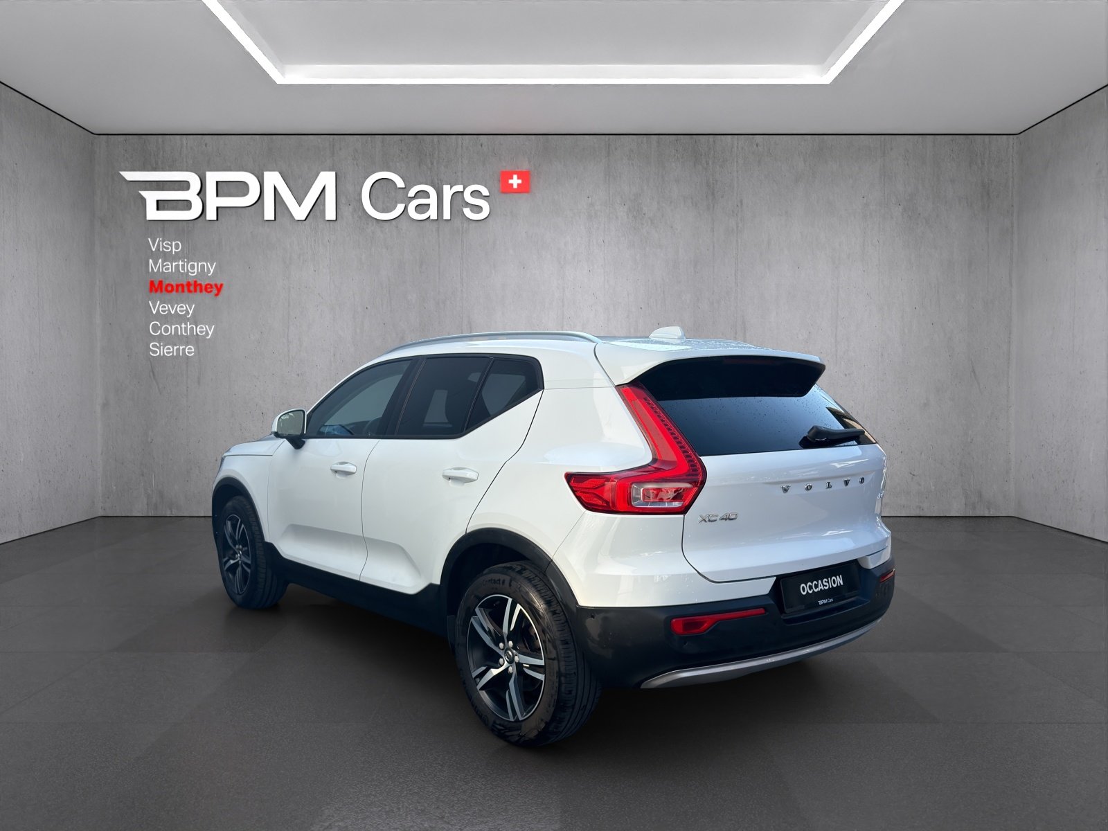 VOLVO XC40 D4 AWD Momentum Geartronic, Diesel, Occasion / Gebraucht, Automatik - 6