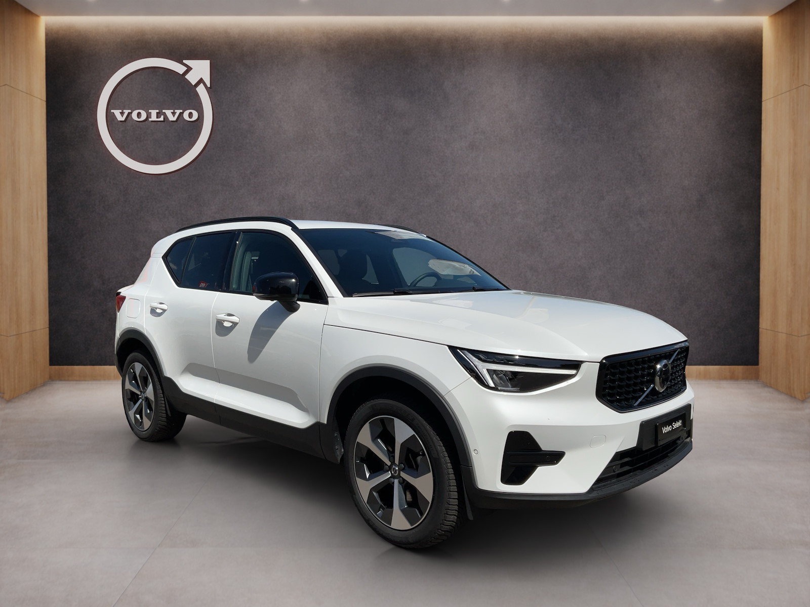 VOLVO XC40 2.0 B3 MH Plus Dark, Mild-Hybrid Petrol/Electric, Second hand / Used, Automatic - 7