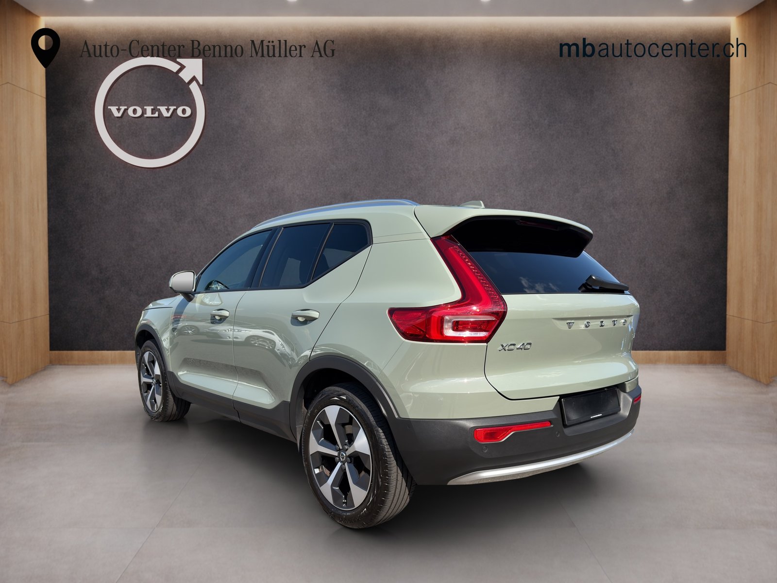 VOLVO XC40 2.0 B3 MH XCITE, Mild-Hybrid Petrol/Electric, Second hand / Used, Automatic - 3