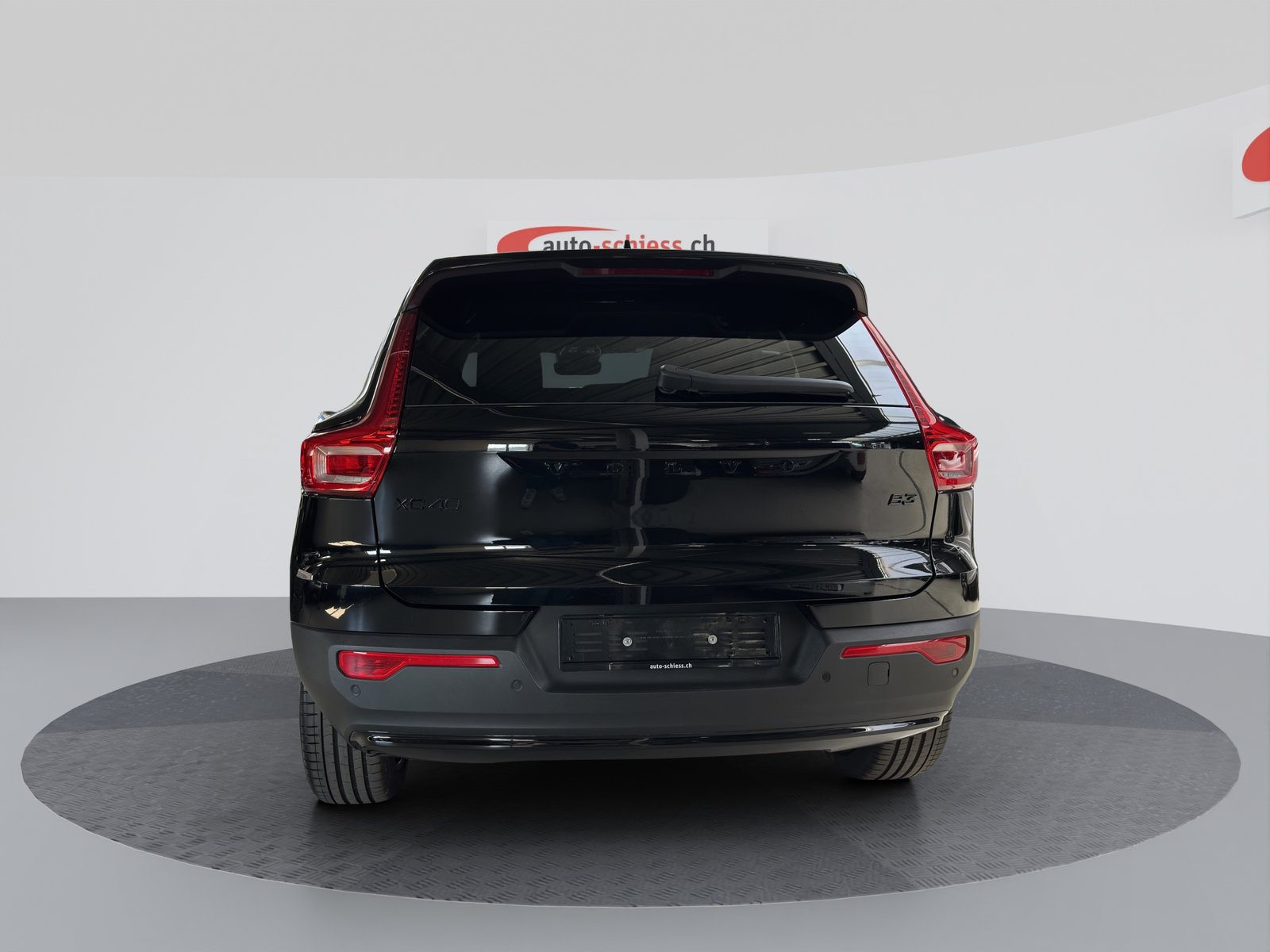 VOLVO XC40 B3 Benzin Mild Hybrid Plus Black Edition, Mild-Hybrid Petrol/Electric, Second hand / Used, Automatic - 4