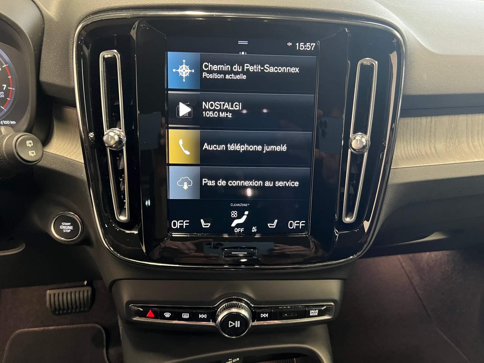 VOLVO XC40 2.0 B4 MH Inscription AWD, Mild-Hybrid Benzin/Elektro, Occasion / Gebraucht, Automatik - 5