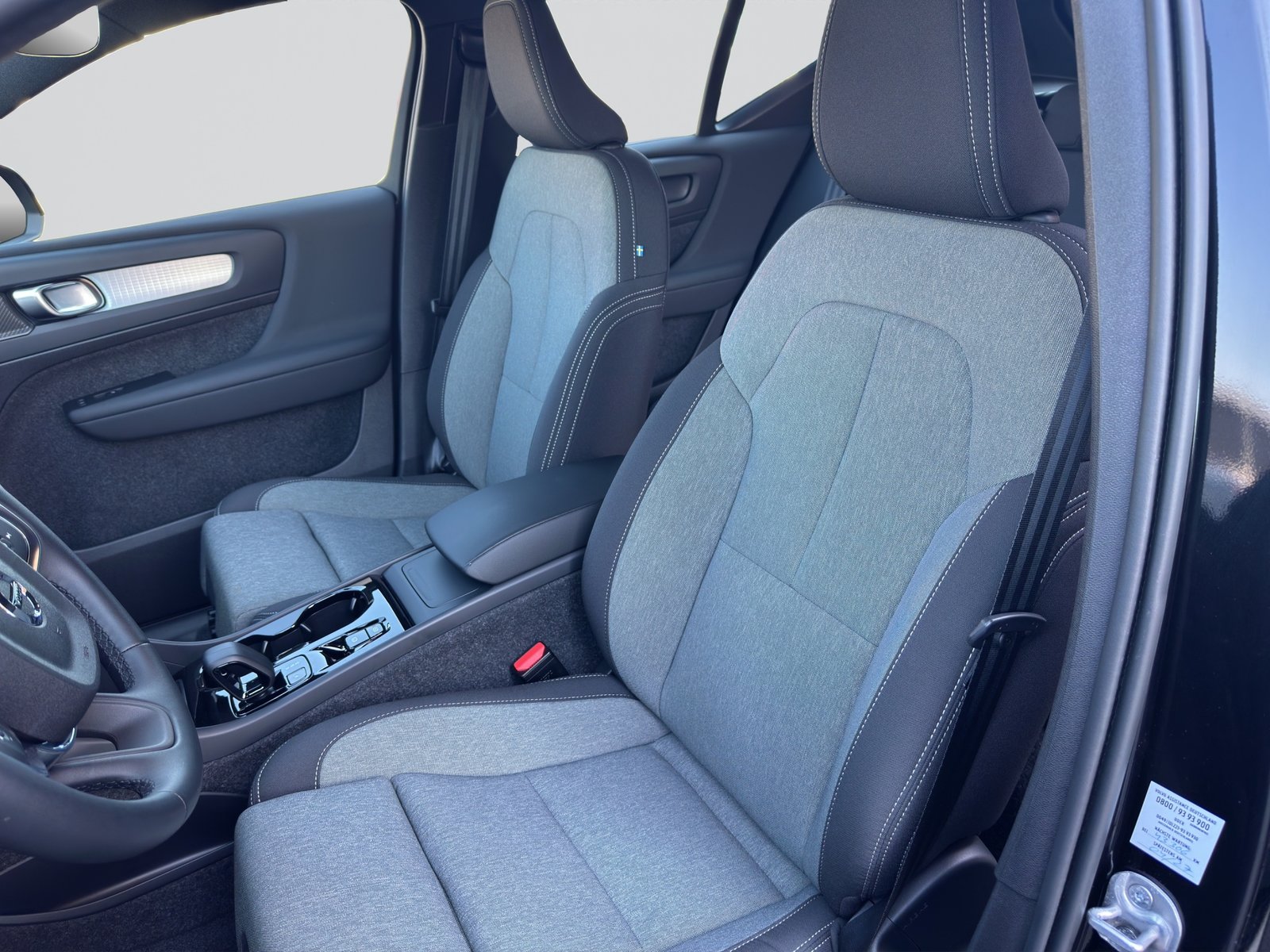 VOLVO XC40 B3 Benzin Mild Hybrid Plus Black Edition, Hybride Léger Essence/Électricité, Occasion / Utilisé, Automatique - 6
