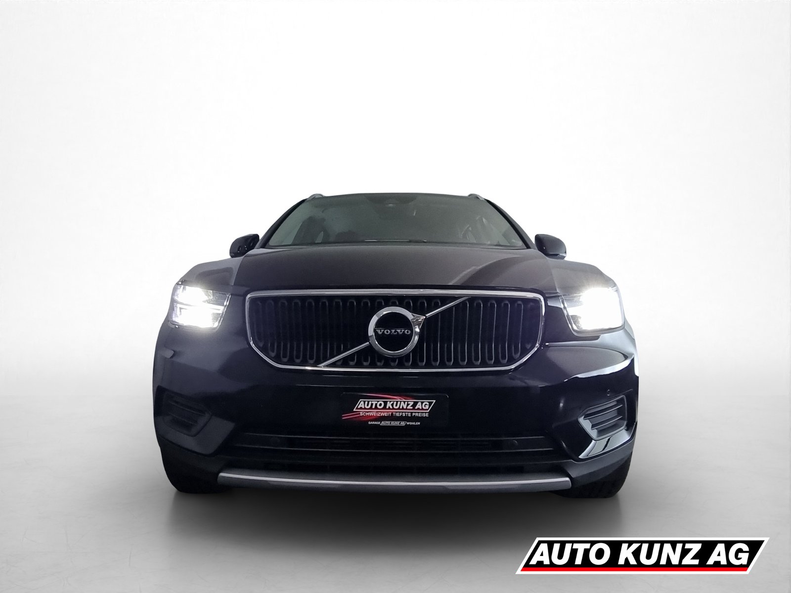 VOLVO XC40 2.0 T4 Momentum AWD Geartronic, Benzin, Occasion / Gebraucht, Automatik - 2