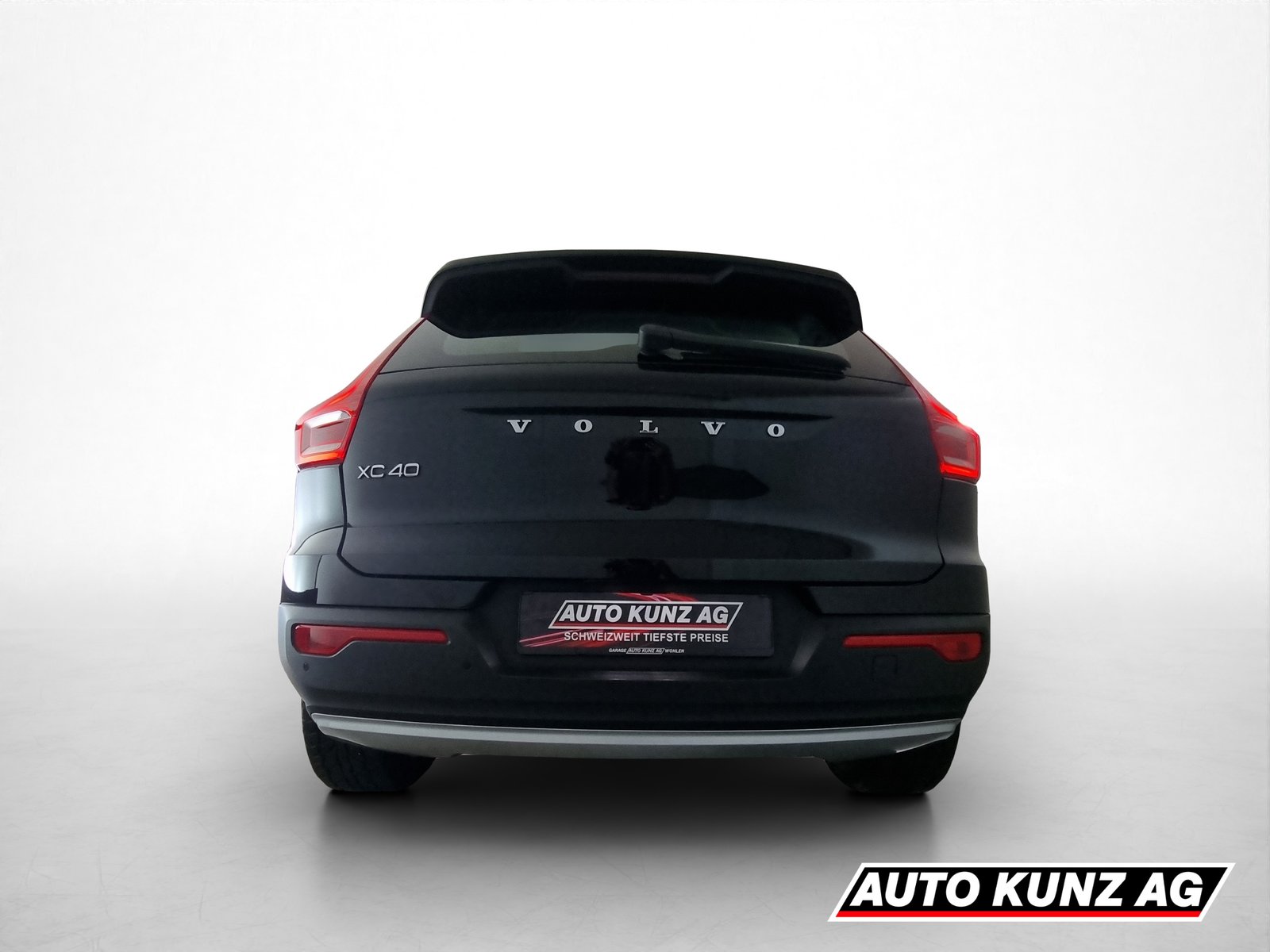 VOLVO XC40 2.0 T4 Momentum AWD Geartronic, Benzin, Occasion / Gebraucht, Automatik - 5