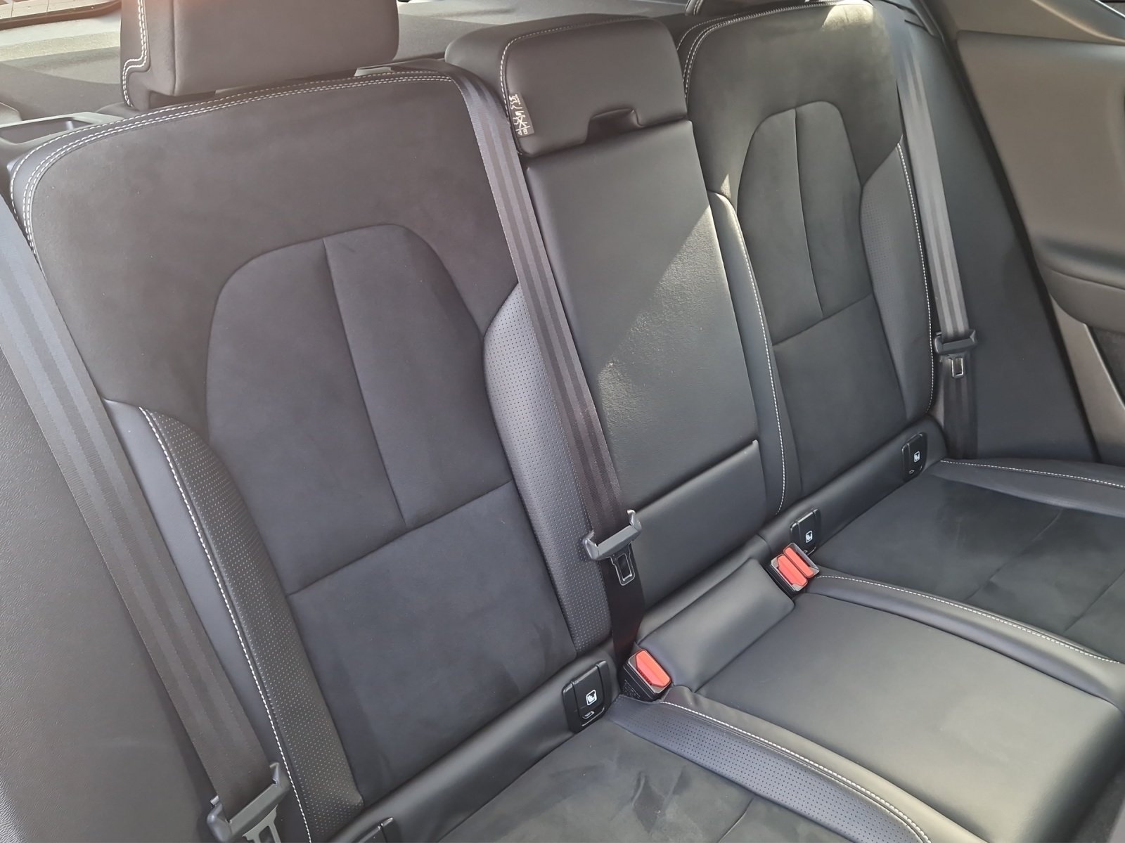 VOLVO XC40 P8 R-Design AWD, Elettrica, Occasioni / Usate, Automatico - 7