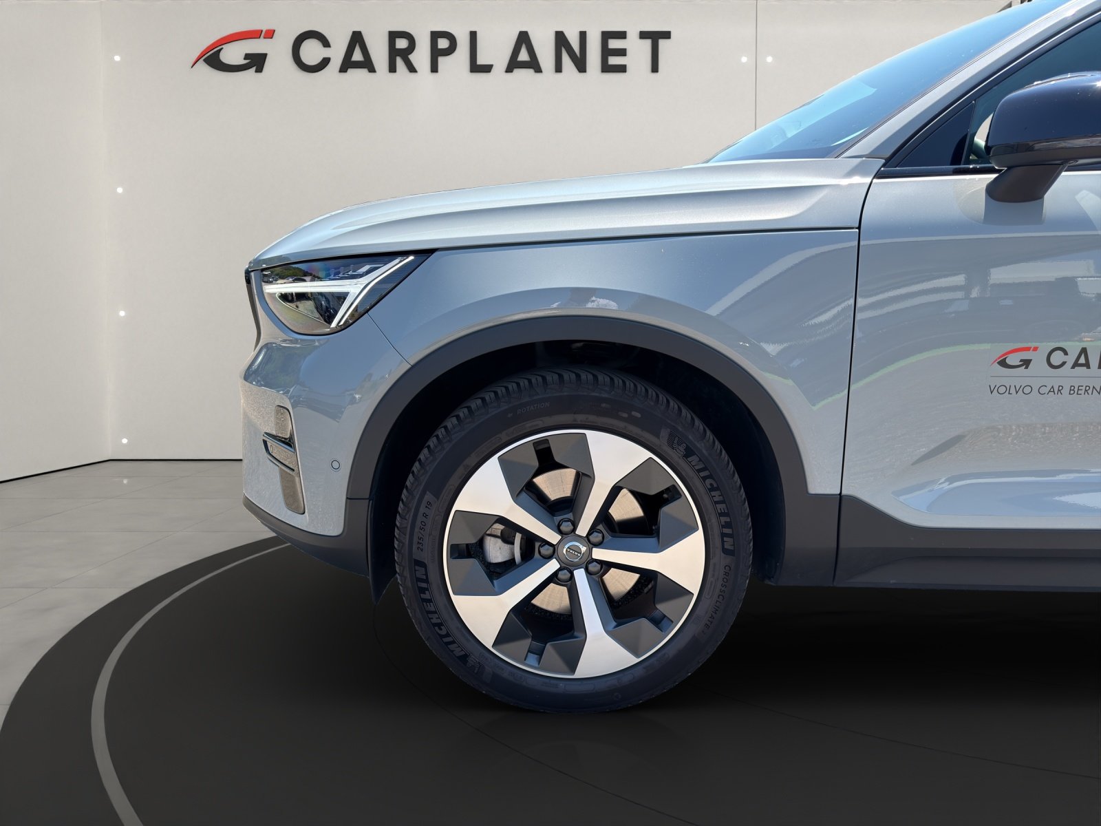 VOLVO XC40 2.0 B3 MH Plus Dark, Hybride Léger Essence/Électricité, Occasion / Utilisé, Automatique - 7