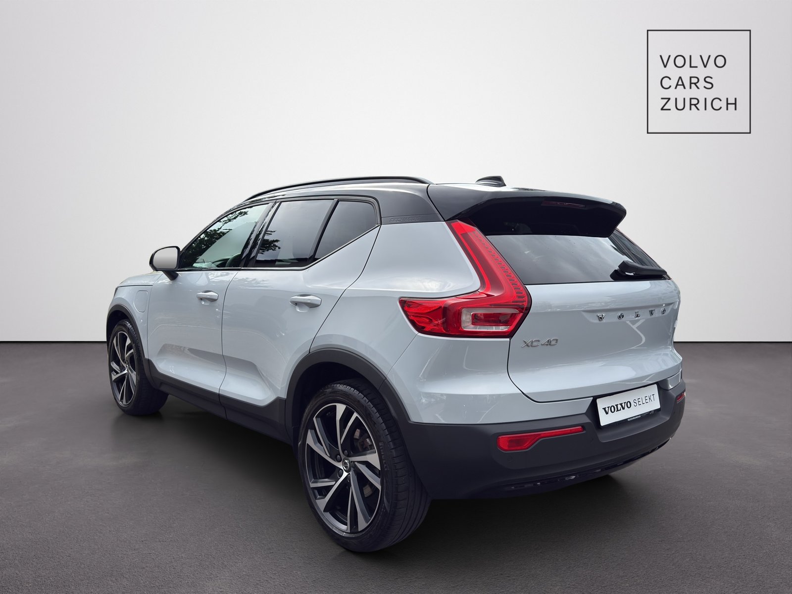 VOLVO XC40 1.5 T5 PiH R-Design, Plug-in-Hybrid Petrol/Electric, Second hand / Used, Automatic - 2