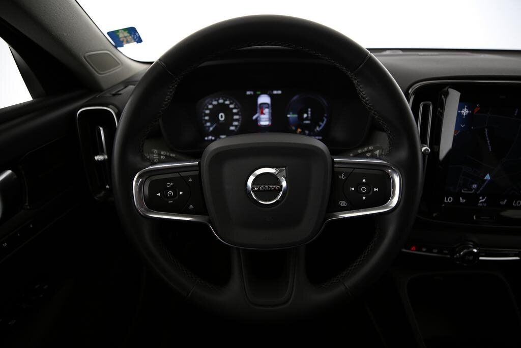 VOLVO XC40 1.5 T4 PiH Inscription, Plug-in-Hybrid Petrol/Electric, Second hand / Used, Automatic - 7