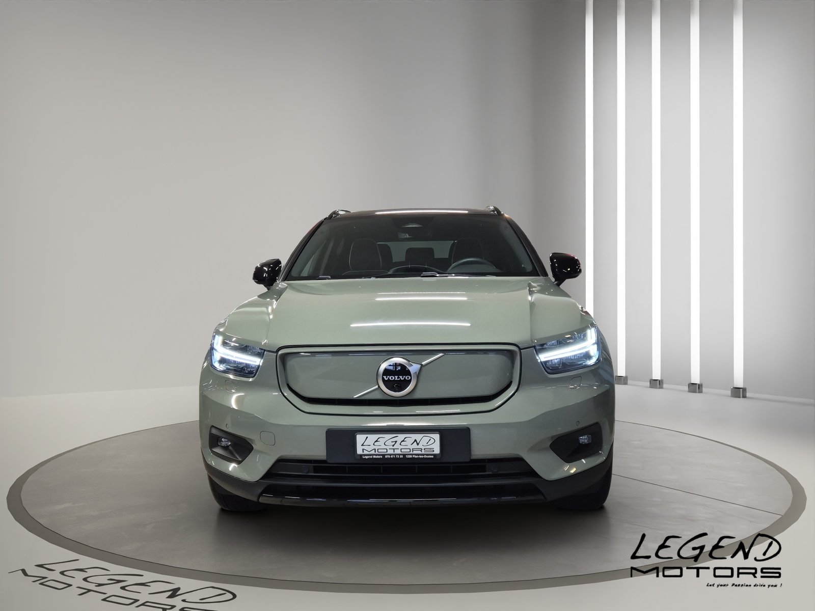 VOLVO XC40 Recharge P6 Ultimate FWD, Elektro, Occasion / Gebraucht, Automatik - 2
