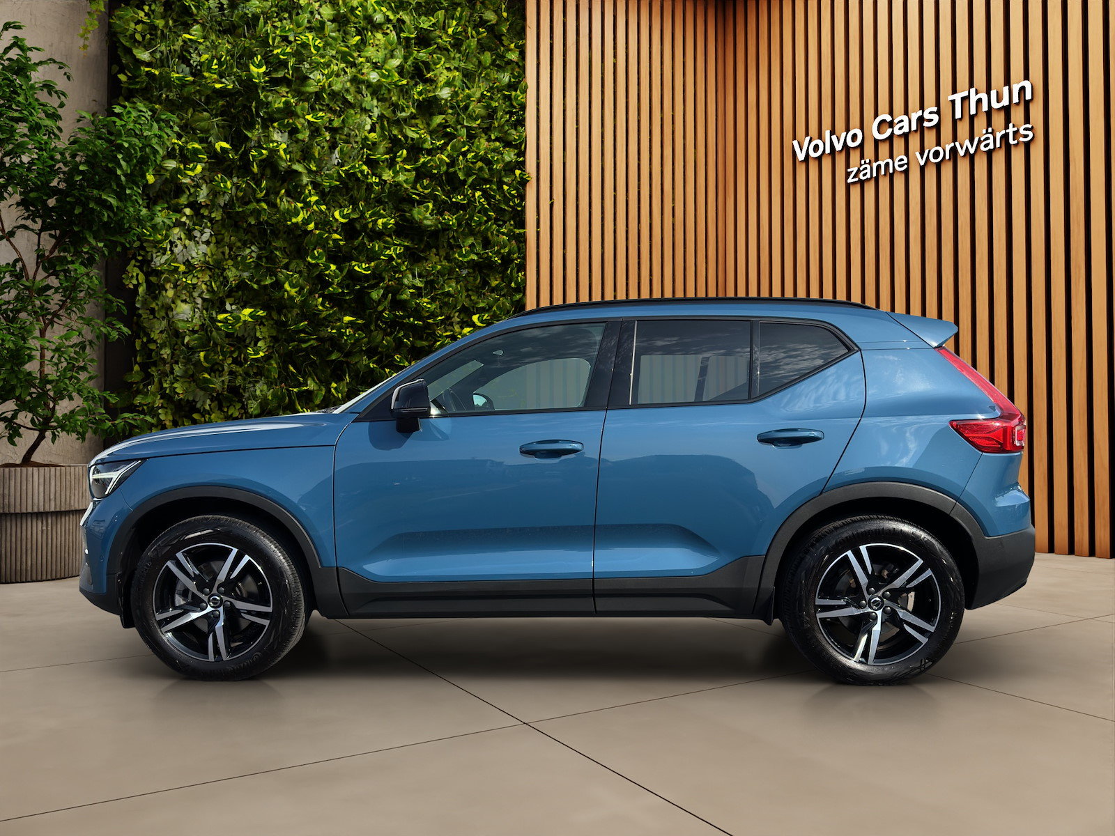 VOLVO XC40 2.0 B4 MH Plus Dark AWD, Mild-Hybrid Benzin/Elektro, Occasion / Gebraucht, Automatik - 5