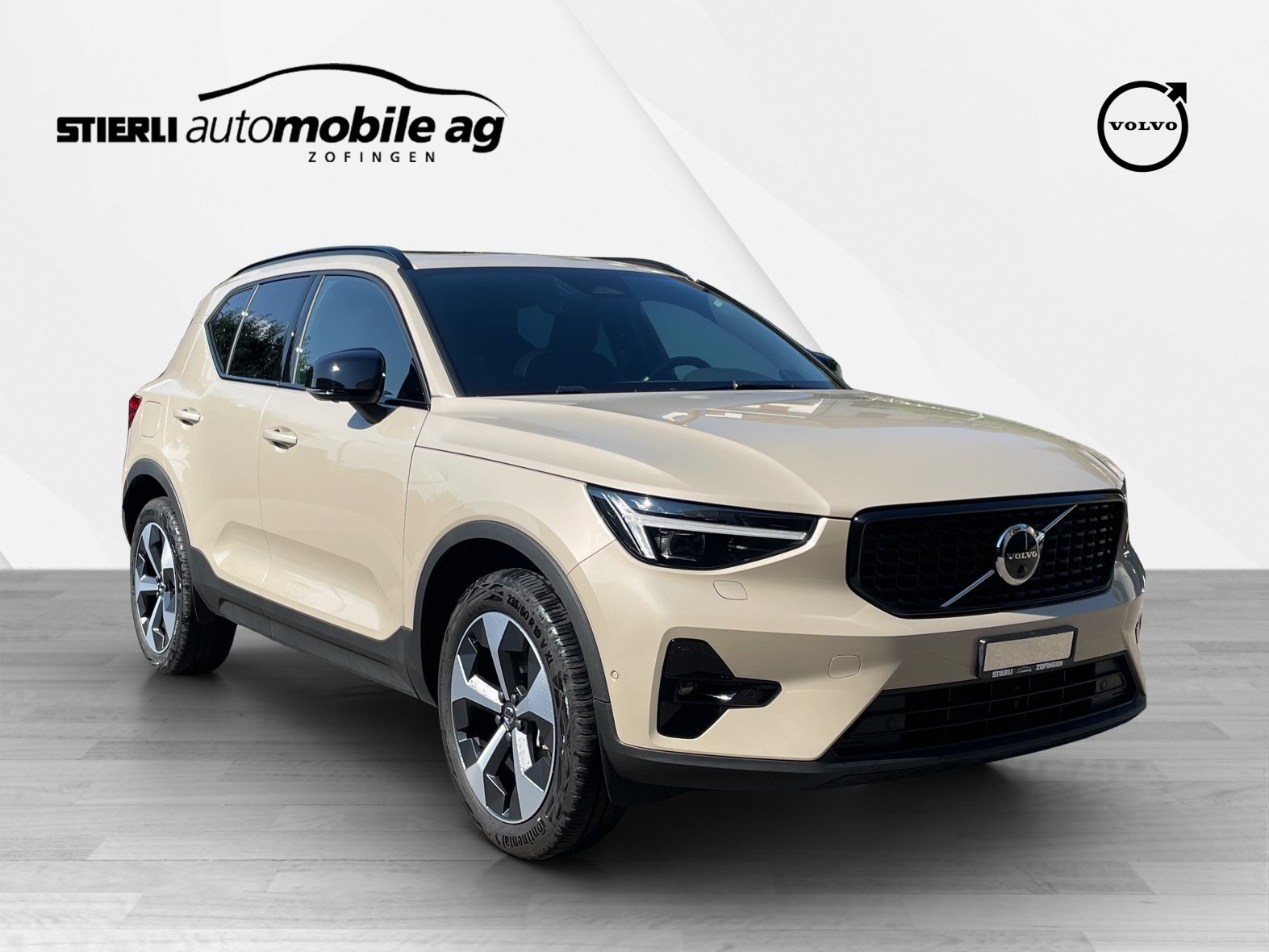 VOLVO XC40 2.0 B4 MH Ultra Dark, Mild-Hybrid Benzin/Elektro, Occasion / Gebraucht, Automatik - 3