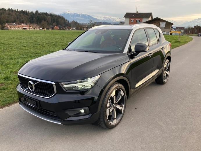VOLVO XC40 D4 AWD Momentum Geartronic, Diesel, Occasioni / Usate, Automatico