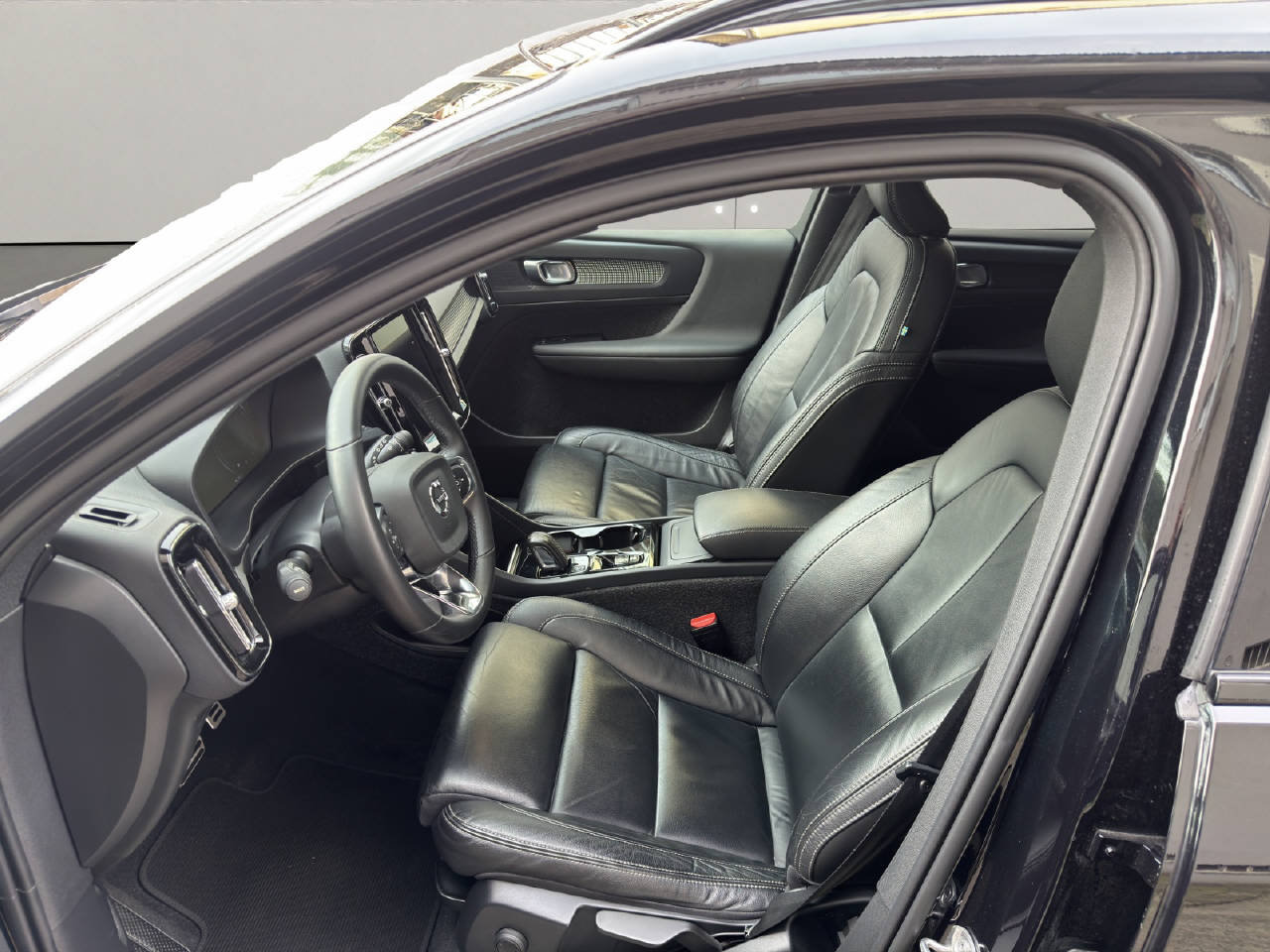 VOLVO XC40 2.0 B4 MH AWD R-Design, Hybride Leggero Benzina/Elettrica, Occasioni / Usate, Automatico - 6