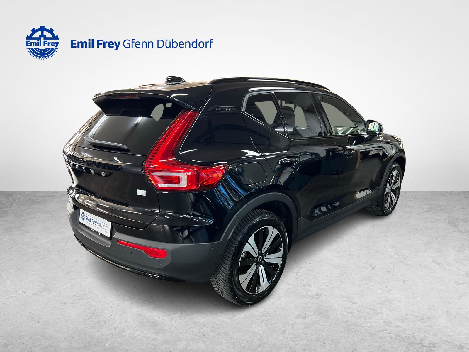 VOLVO XC40 1.5 T4 PiH Plus Dark, Plug-in-Hybrid Petrol/Electric, Second hand / Used, Automatic - 4