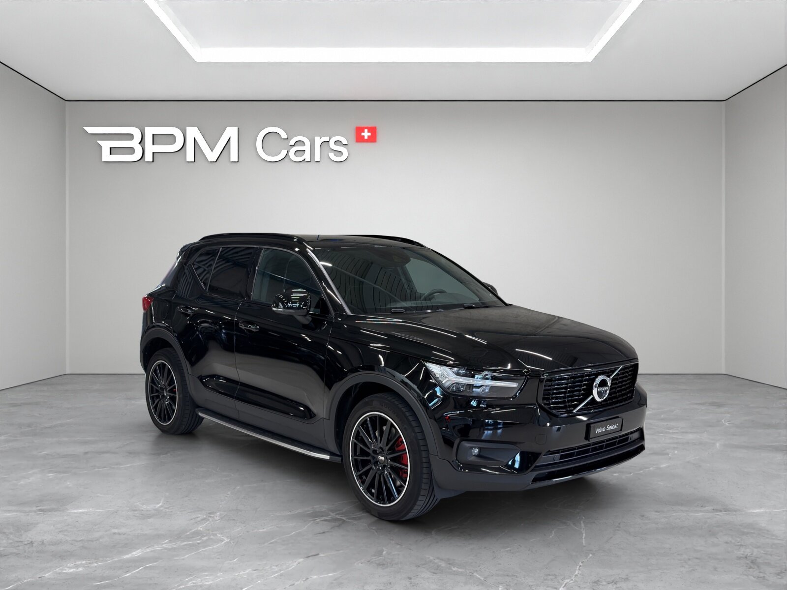 VOLVO XC40 1.5 T4 PiH R-Design, Plug-in-Hybrid Benzin/Elektro, Occasion / Gebraucht, Automatik - 3
