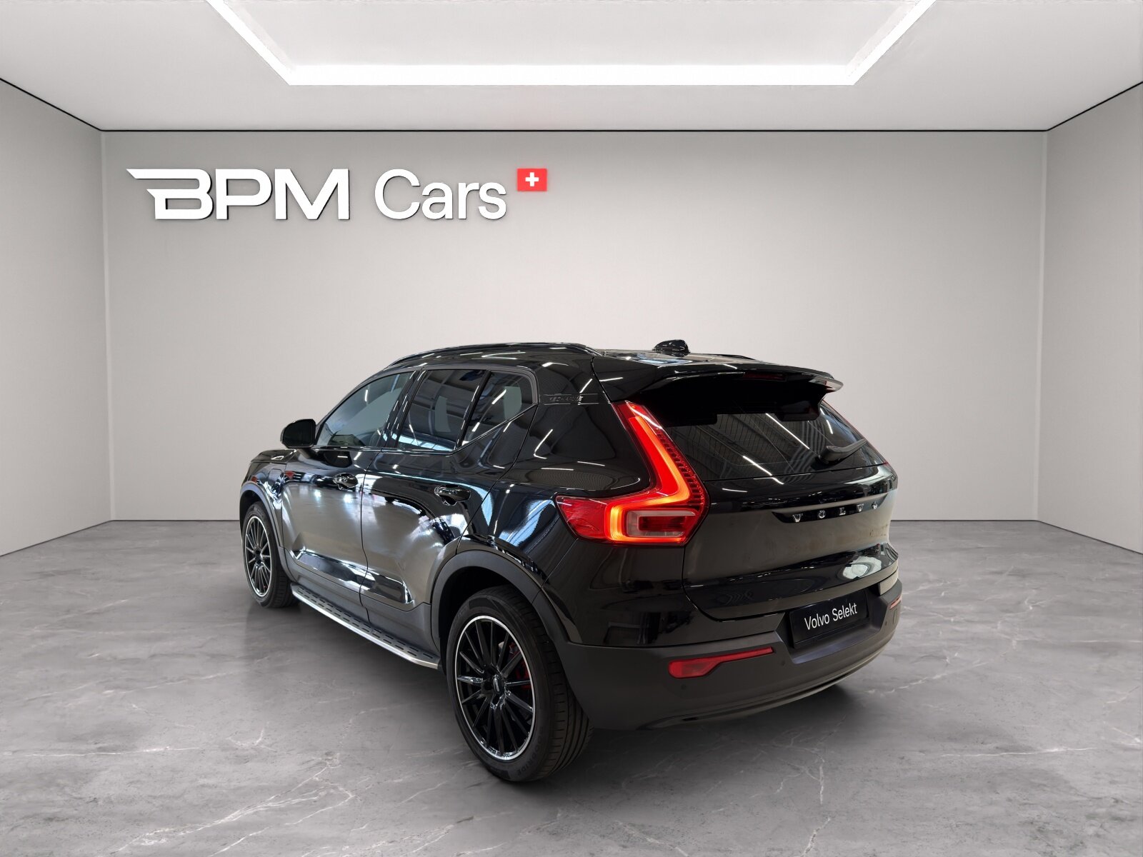 VOLVO XC40 1.5 T4 PiH R-Design, Plug-in-Hybrid Benzin/Elektro, Occasion / Gebraucht, Automatik - 6