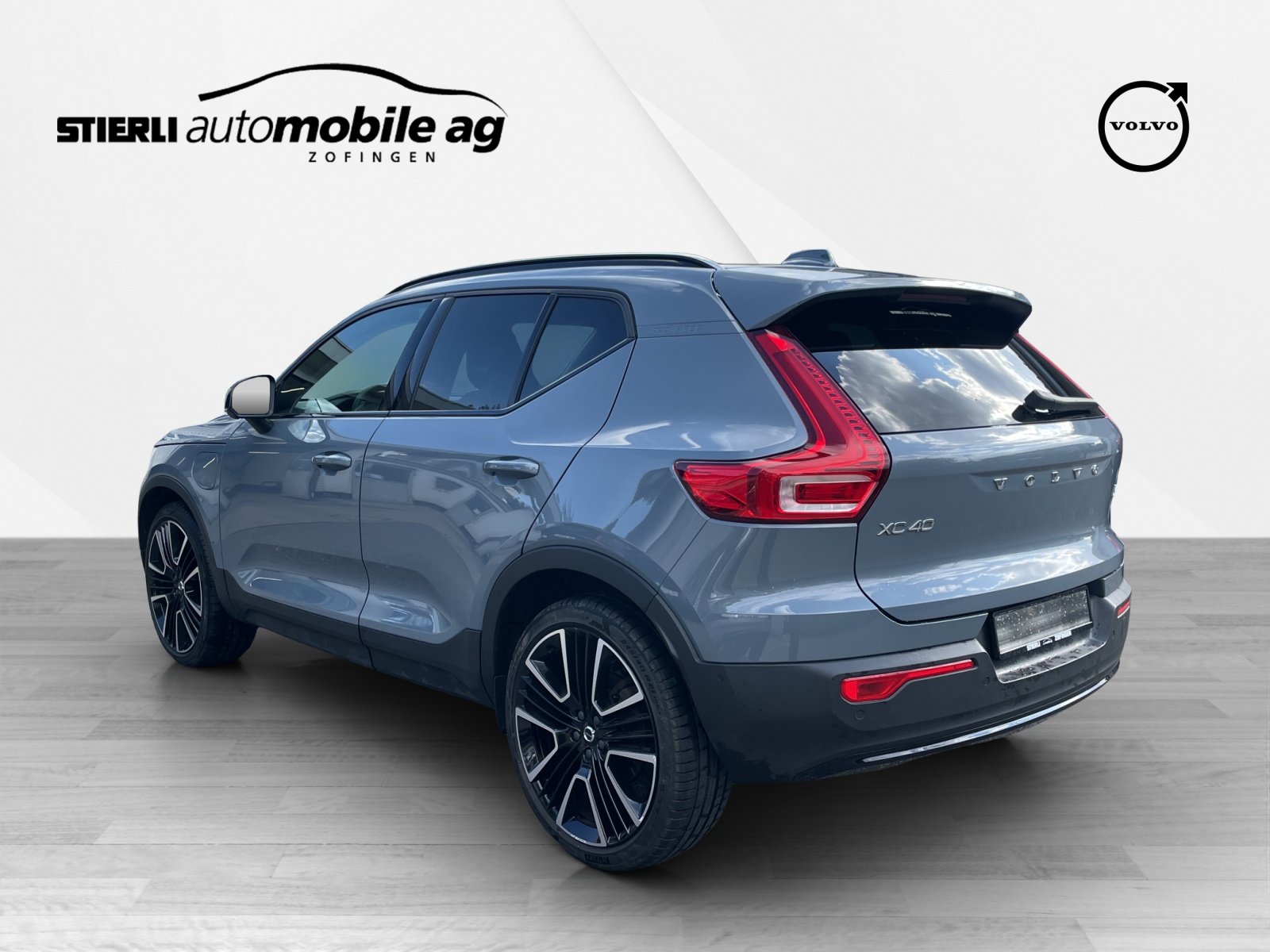 VOLVO XC40 1.5 T5 PiH Ultimate Dark, Plug-in-Hybrid Benzin/Elektro, Occasion / Gebraucht, Automatik - 7
