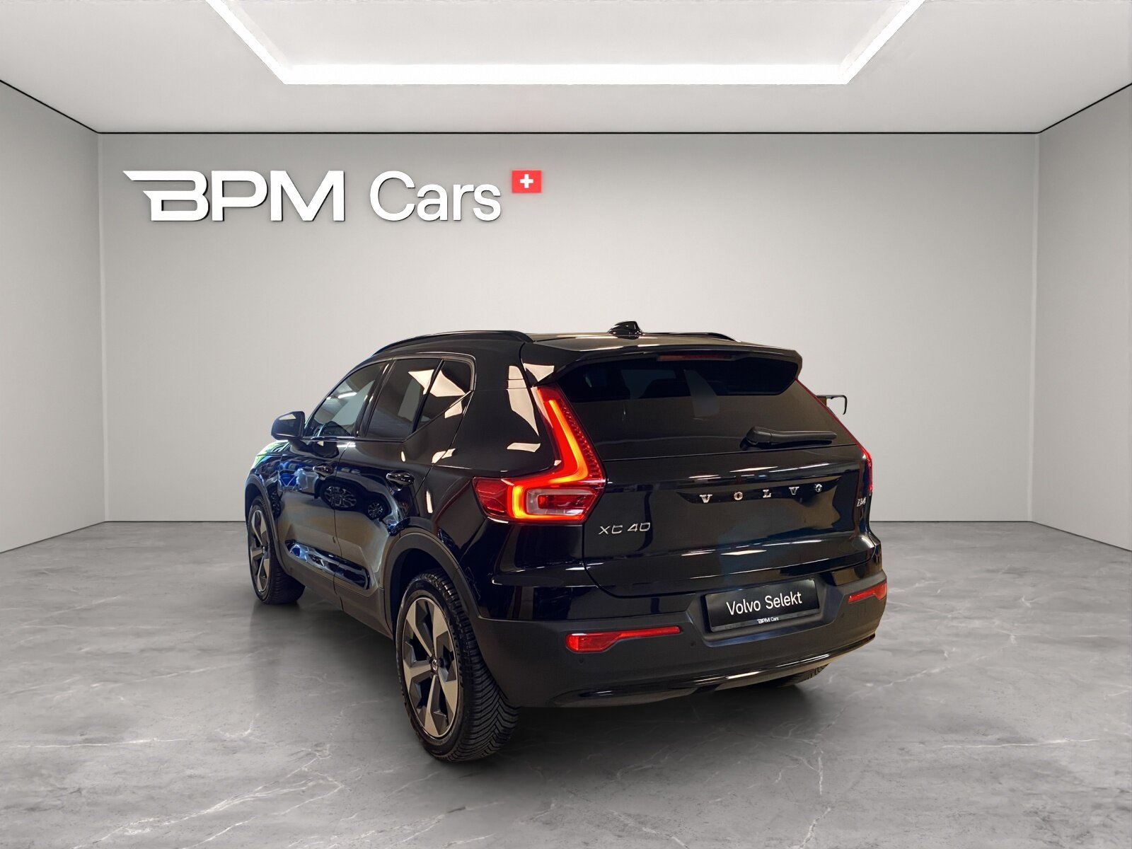 VOLVO XC40 2.0 B4 MH Plus Dark, Mild-Hybrid Benzin/Elektro, Occasion / Gebraucht, Automatik - 6